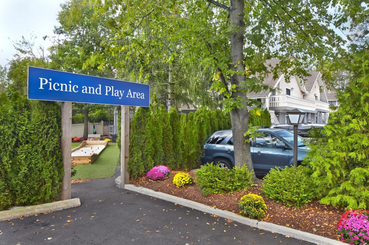 Village Aparthotel 3*